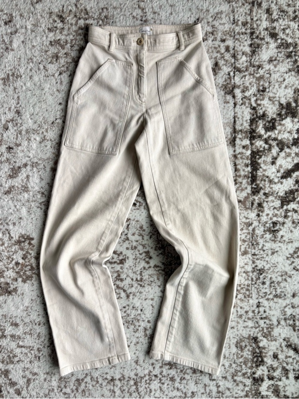 Wilfred Free Aritzia Off-White/Cream Modern Utility Mid-Rise Jean Pants
